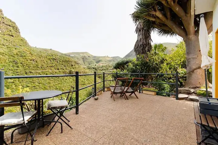 Santa Maria de Guia de Gran Canaria Finca De Los Poetas ספרד